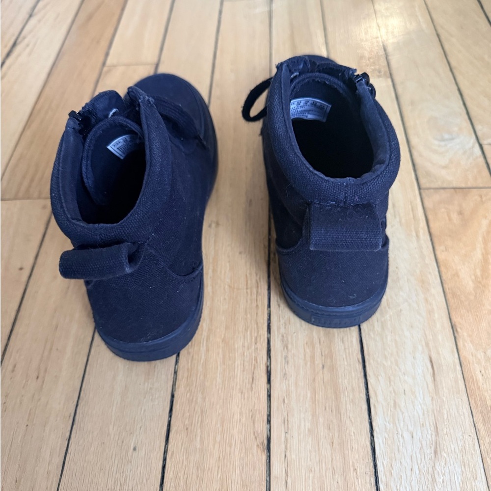 Black to the Floor BILLY
Classic Lace High Kids Sz. 4M - Picture 6 of 7